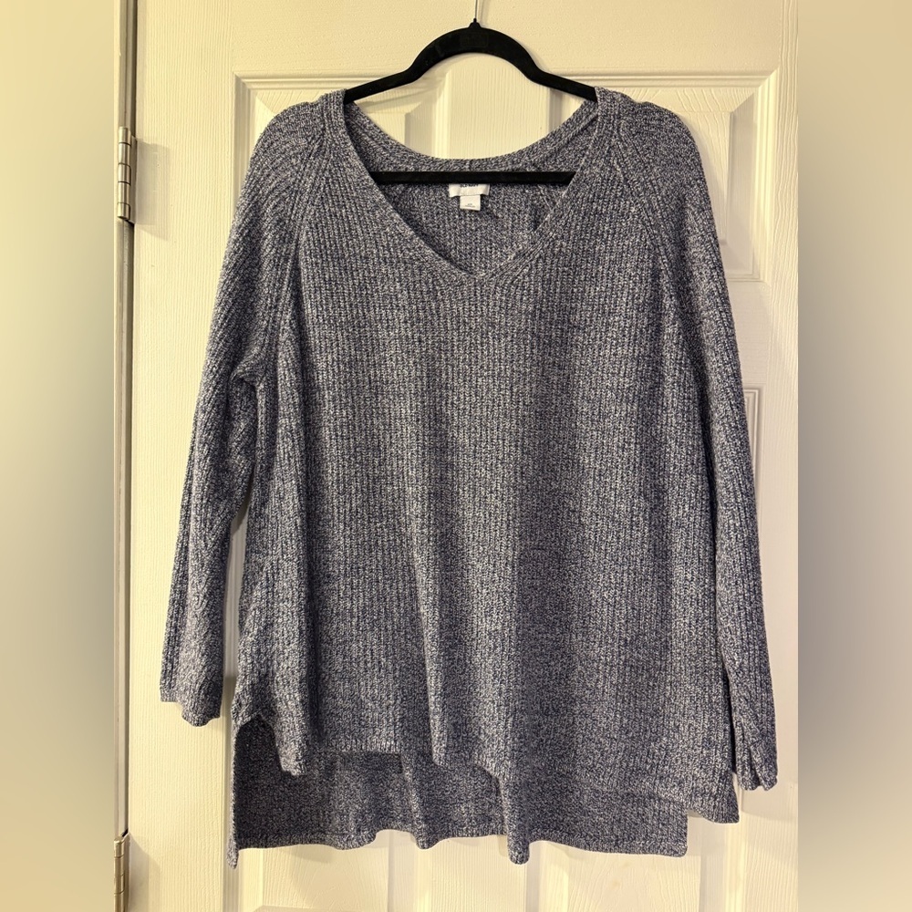 Old Navy Women's V-Neck Sweater